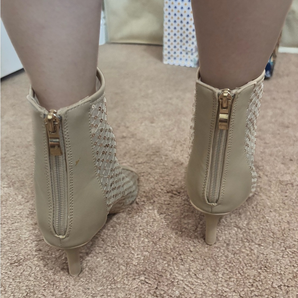 Elegant Tan Ankle Boots